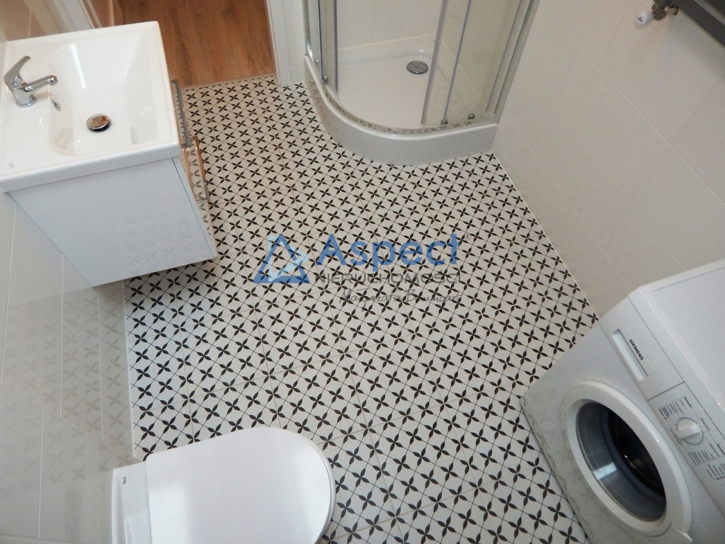 Inwestycja - 2 kawalerki (26+36 m2) blisko Galaxy (19)