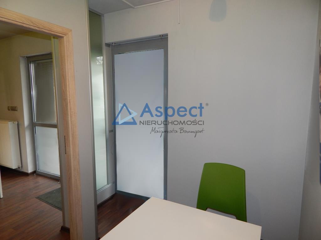 Sprzedaż-atrakcyjne 3-pokojowe mieszkanie (16)