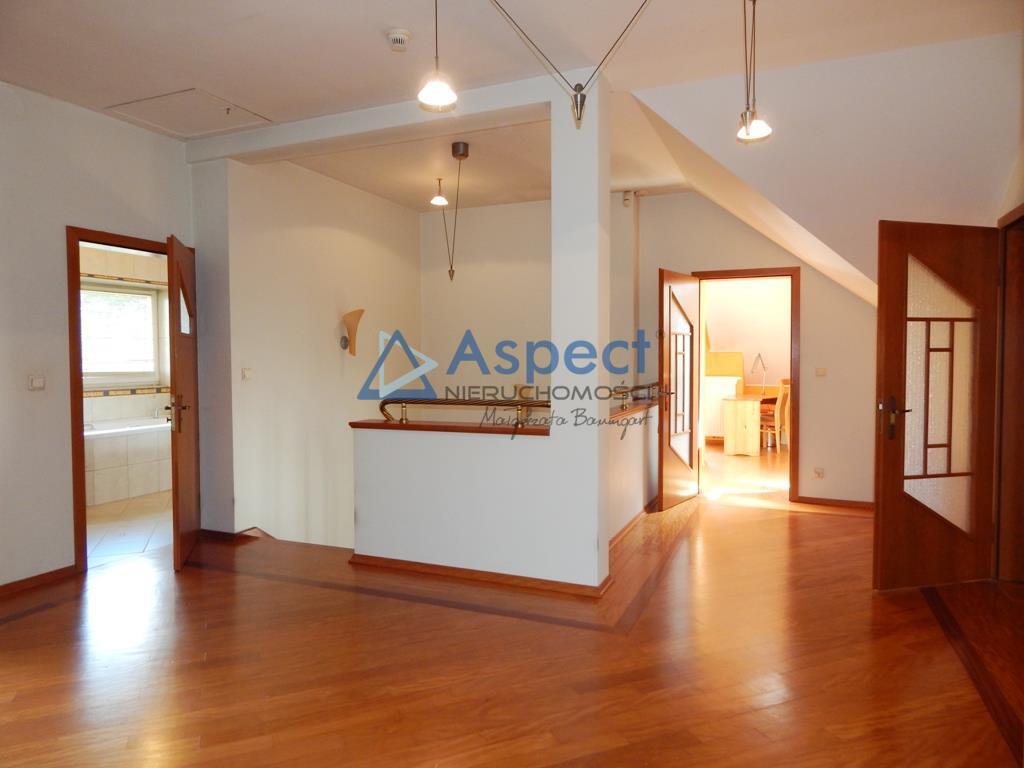 Piękny dom na Osowie + lokal użytkowy! (14)