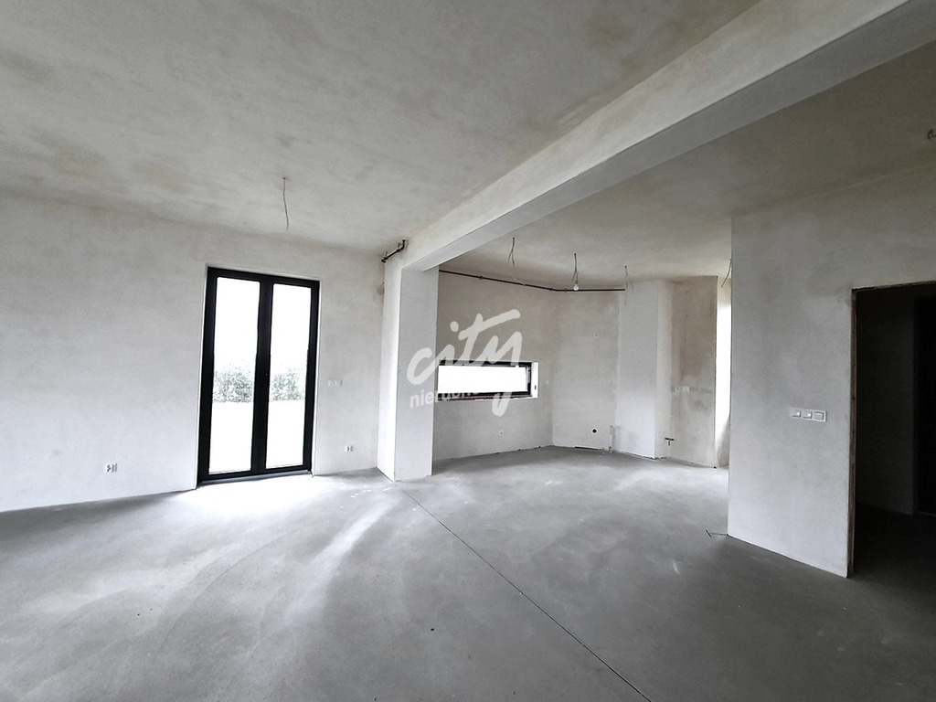 Gumieńce: skrajny segment, podwyższony standard (3)