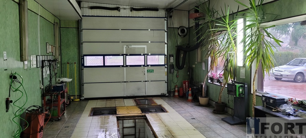 Na sprzedaż warsztat samochodowy + dom. Okazja !!! (7)