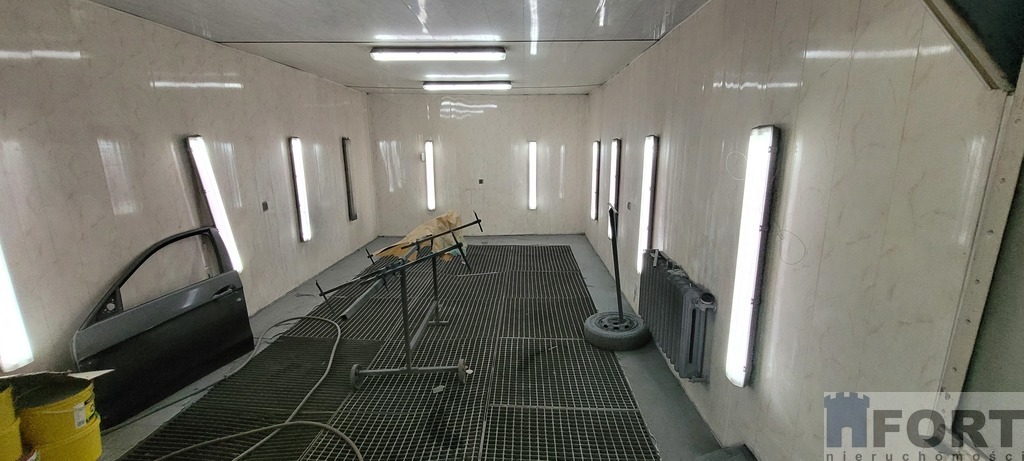 Na sprzedaż warsztat samochodowy + dom. Okazja !!! (6)