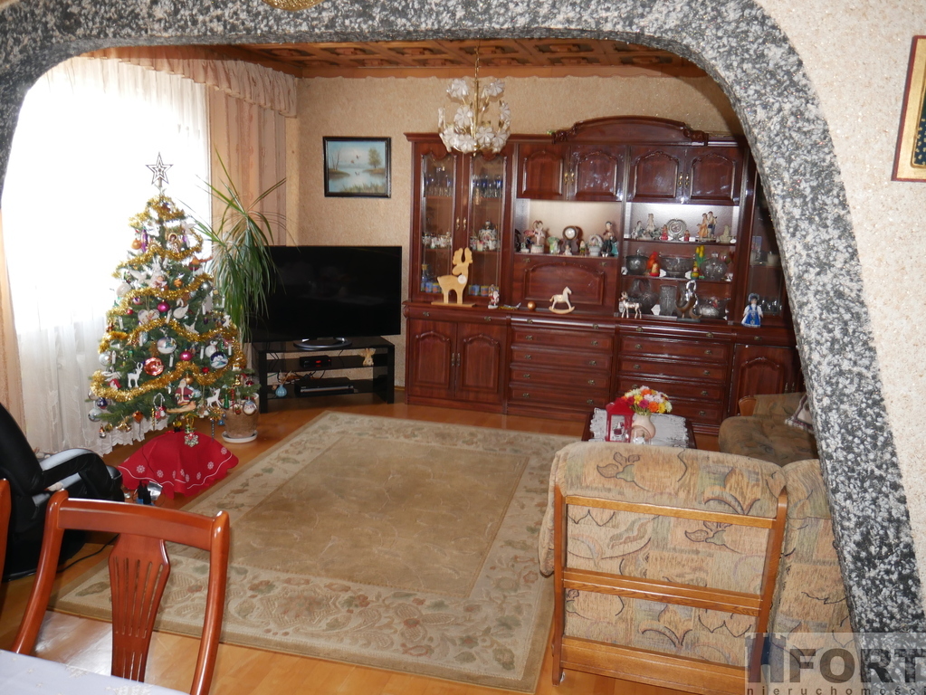 Na sprzedaż warsztat samochodowy + dom. Okazja !!! (19)