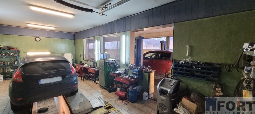 Na sprzedaż warsztat samochodowy + dom. Okazja !!! (10)