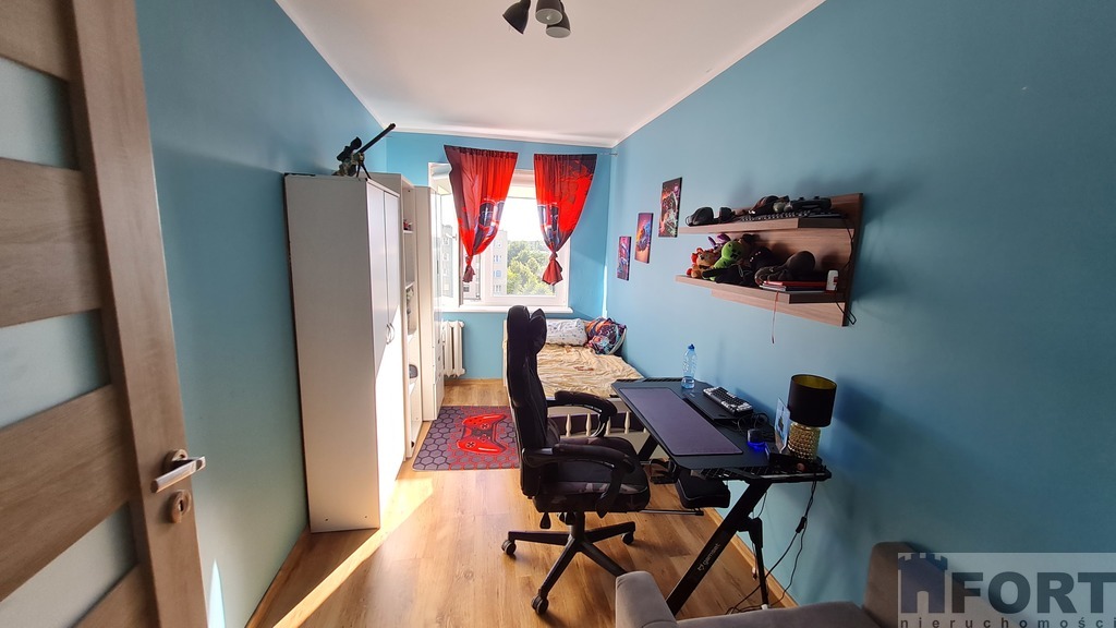 Piękne 4 pokoje z balkonem na ul. Pogodnej !!! (8)