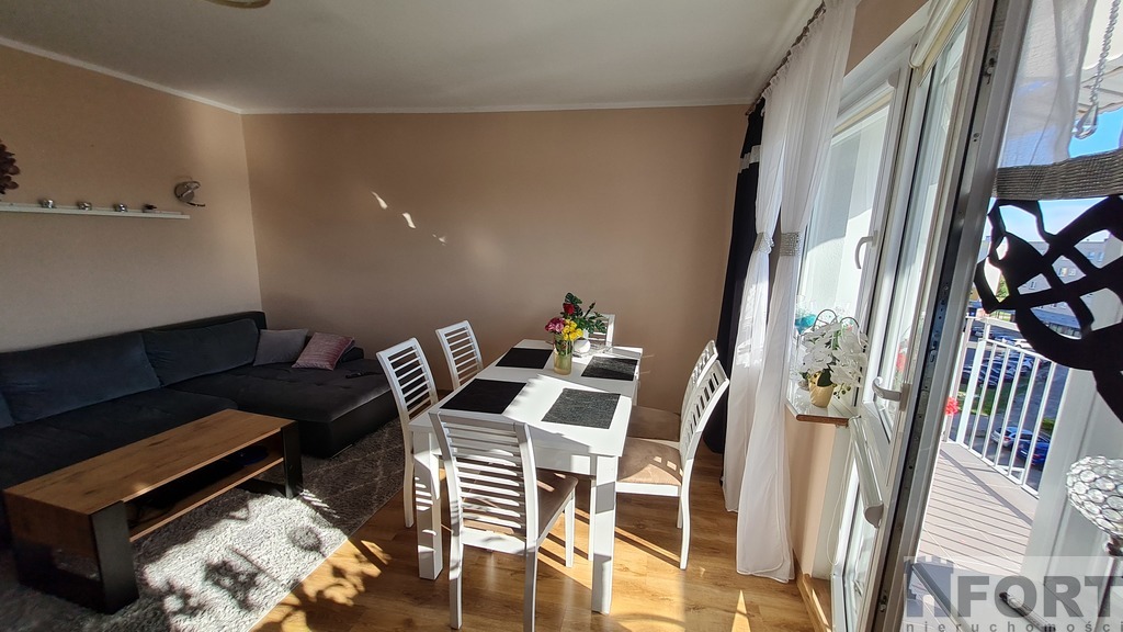 Piękne 4 pokoje z balkonem na ul. Pogodnej !!! (4)