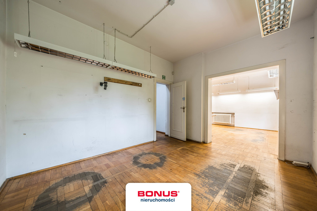 Dom przy Dąbrowskiego - czytelny adres - pod firmę (10)