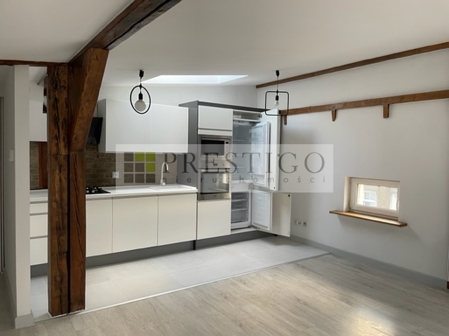 Mieszkanie narożne, centrum, 4 pokoje, 127 m2 (1)