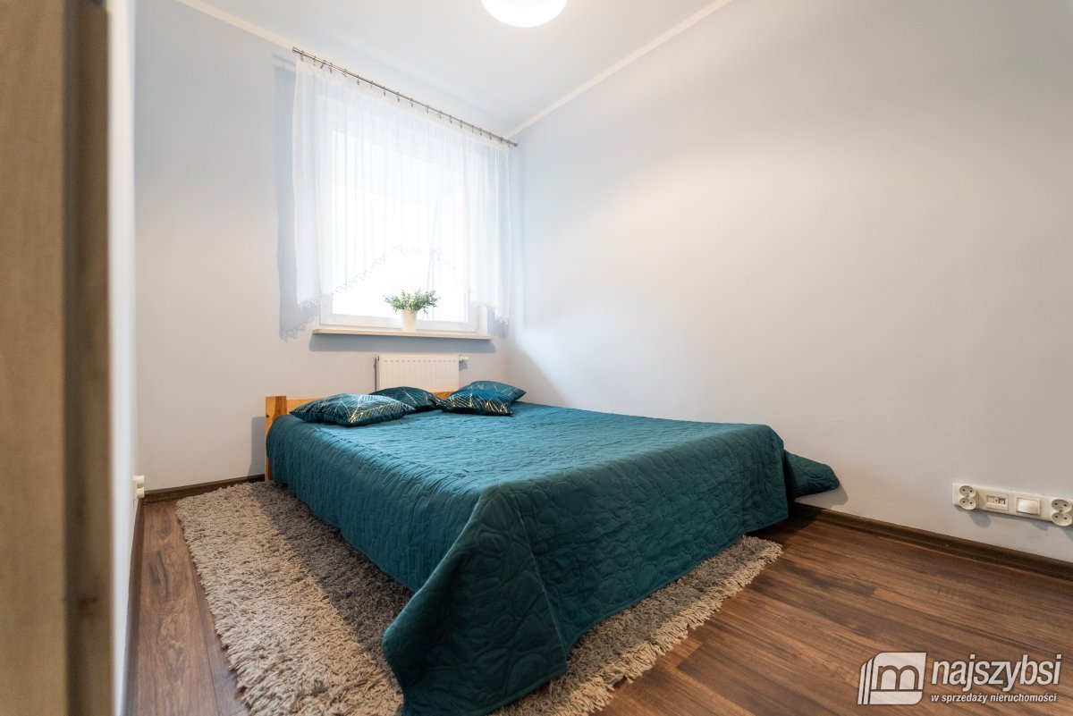 Świnoujście - 2 pok. | miejsce postojowe | piwnica (12)