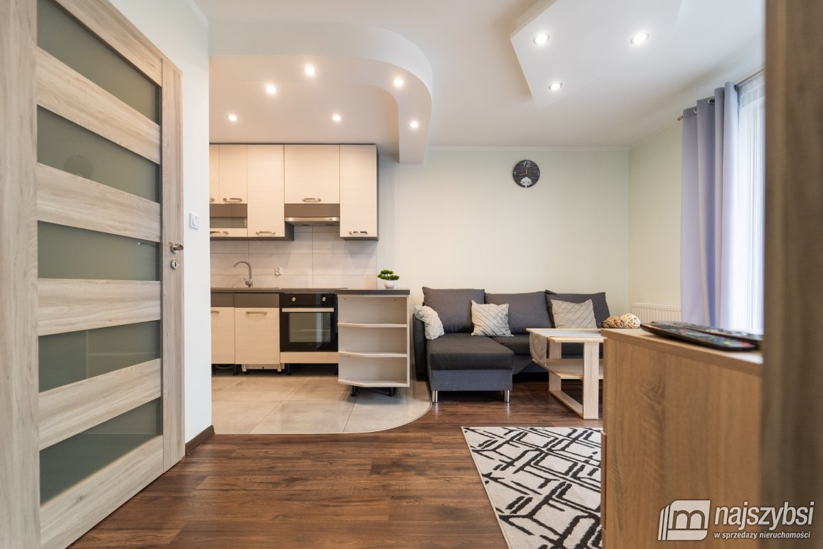 Świnoujście - 2 pok. | miejsce postojowe | piwnica (14)