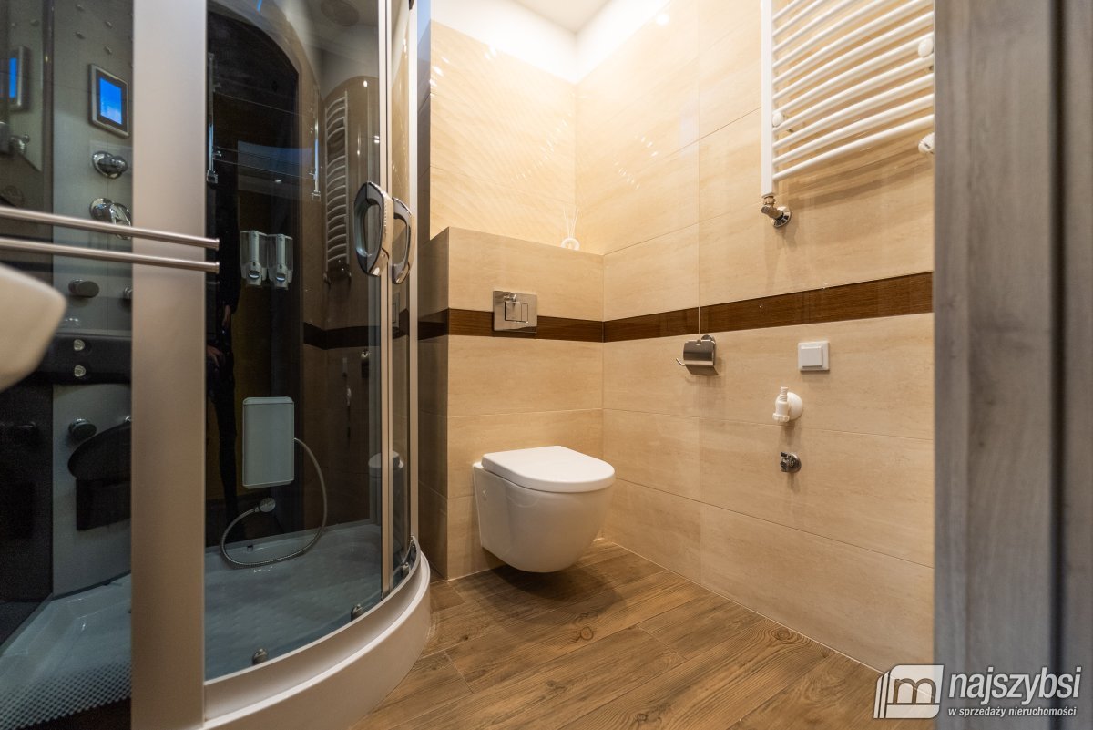 Świnoujście - 2 pok. | miejsce postojowe | piwnica (17)