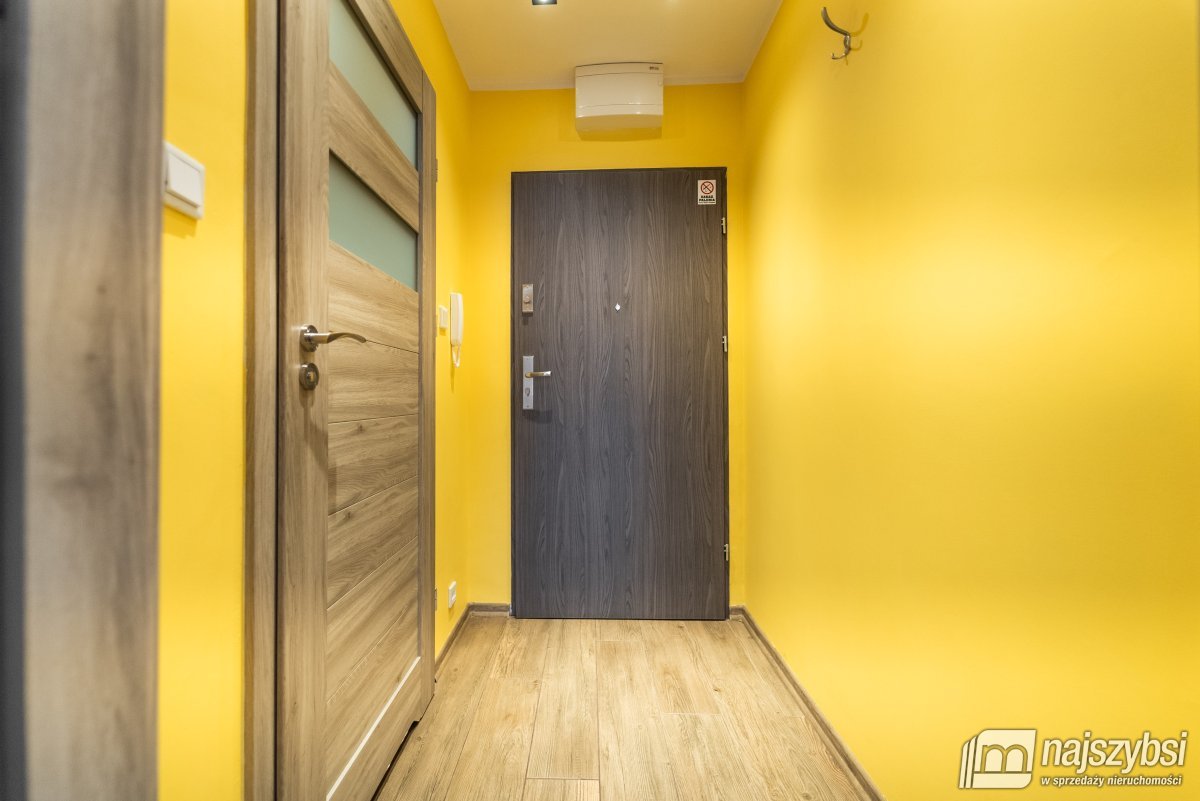 Świnoujście - 2 pok. | miejsce postojowe | piwnica (18)