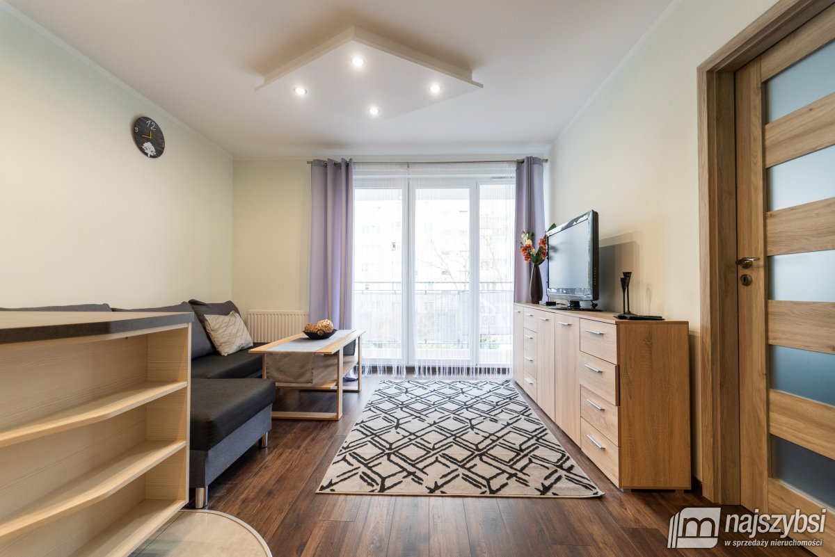 Świnoujście - 2 pok. | miejsce postojowe | piwnica (7)