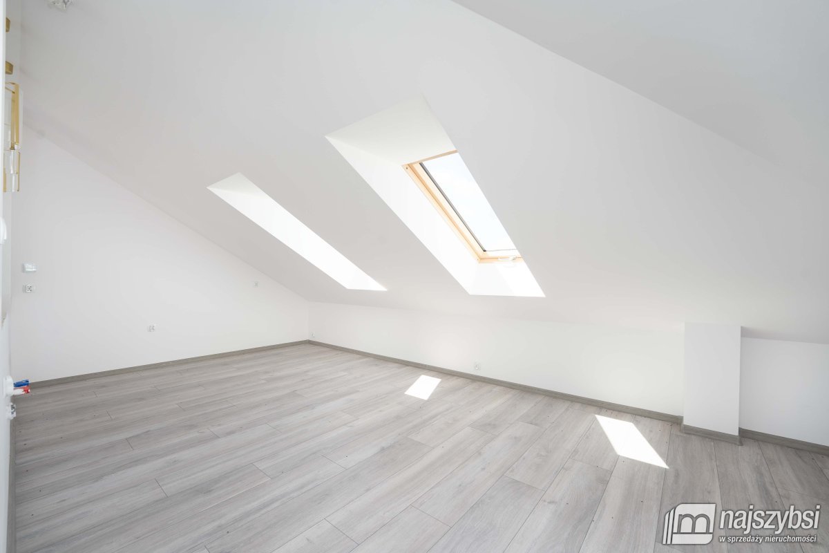 Kołobrzeg -  Stramnica-dwa domy w jednym (15)