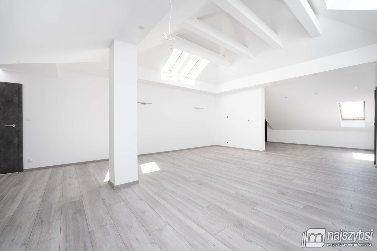 Kołobrzeg -  Stramnica-dwa domy w jednym (17)