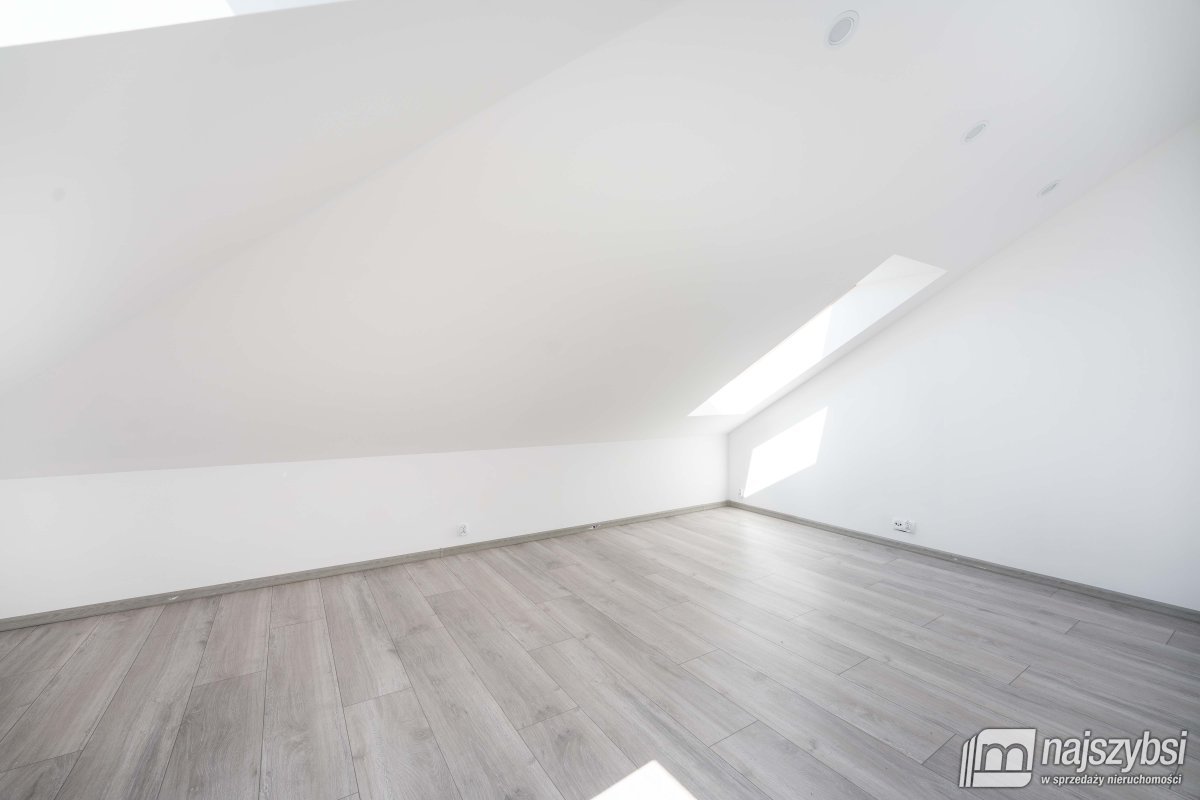 Kołobrzeg -  Stramnica-dwa domy w jednym (19)