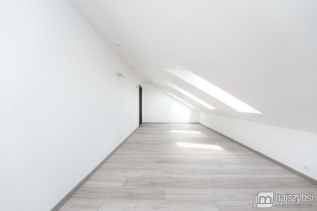 Kołobrzeg -  Stramnica-dwa domy w jednym (22)