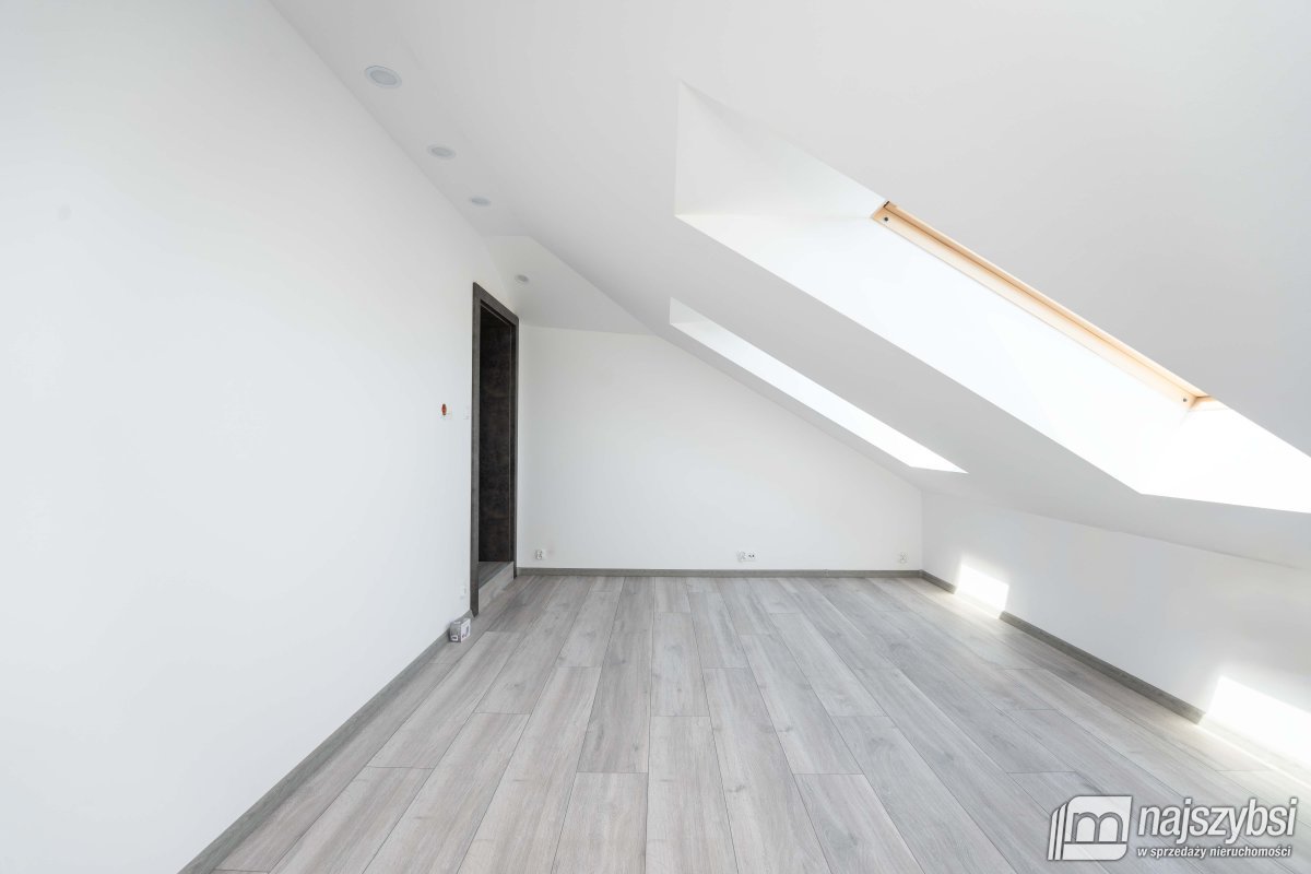 Kołobrzeg -  Stramnica-dwa domy w jednym (26)