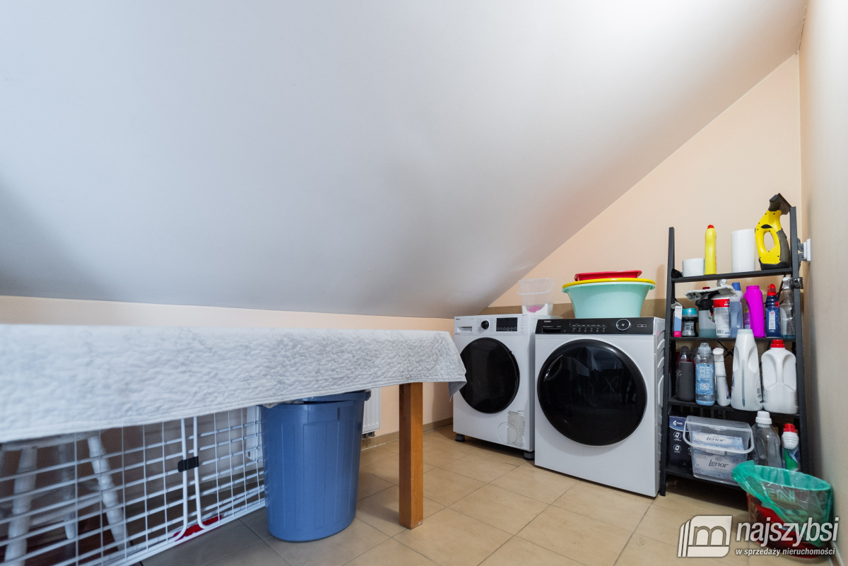 Przybiernów- dom z dużą działką (24)