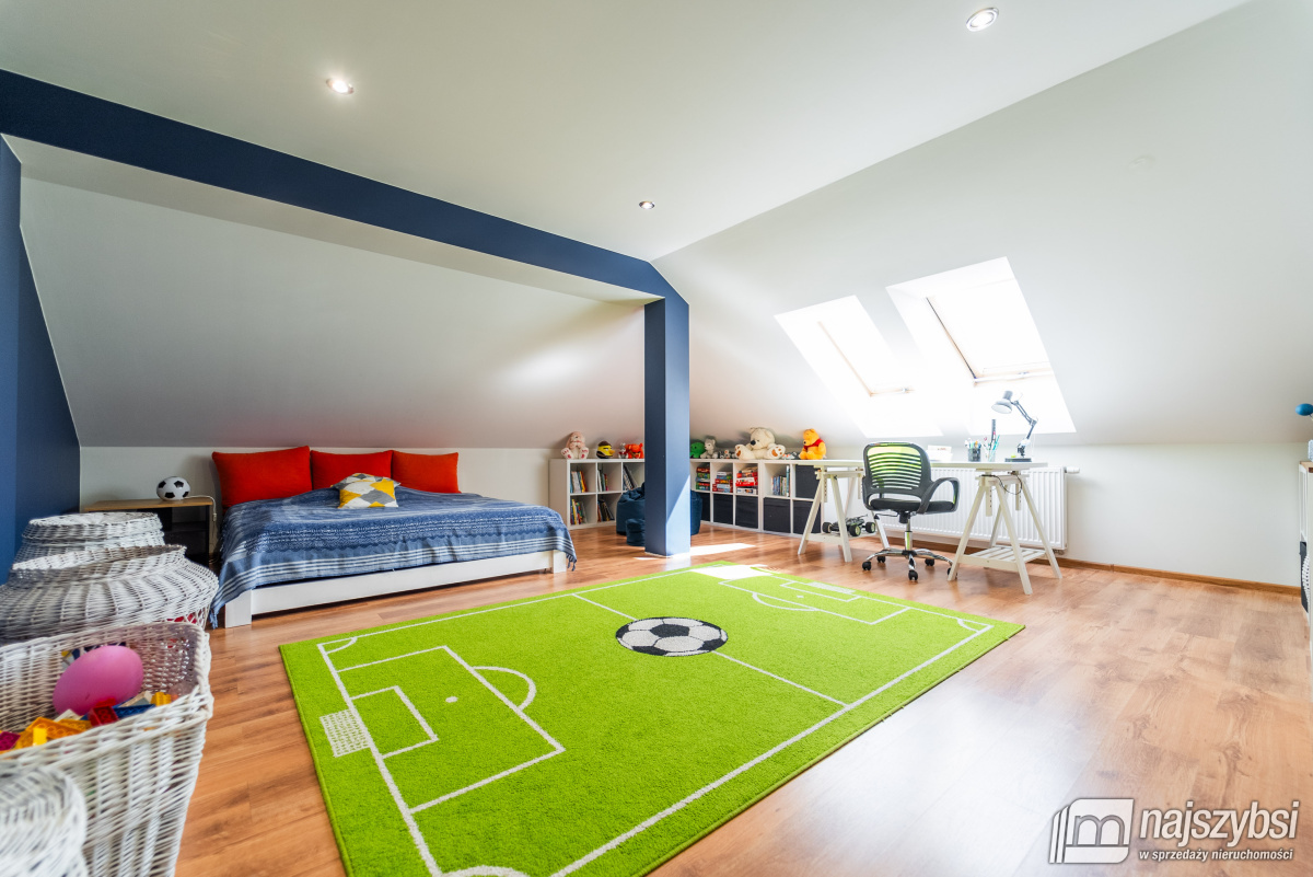 Przybiernów- dom z dużą działką (25)