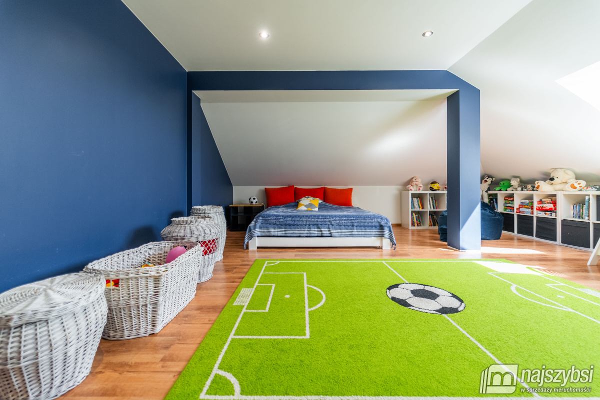 Przybiernów- dom z dużą działką (26)