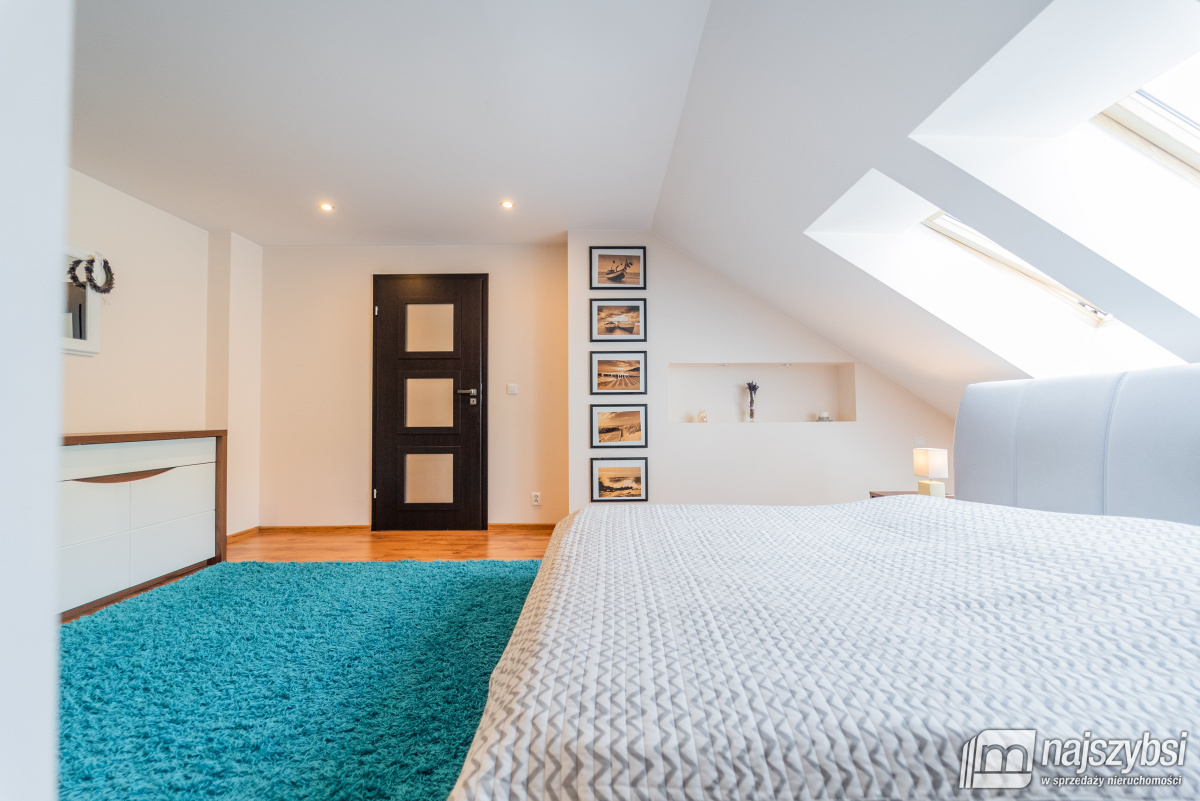 Przybiernów- dom z dużą działką (28)