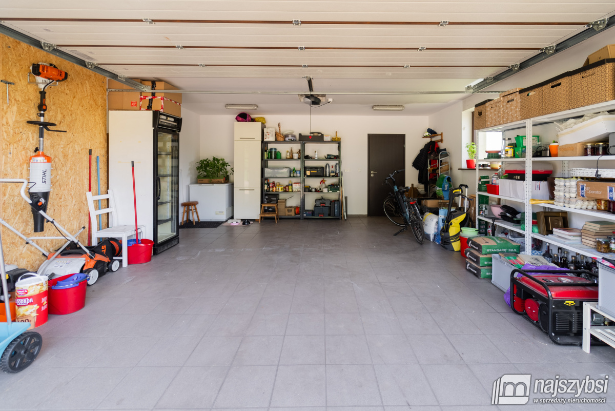 Przybiernów- dom z dużą działką (39)