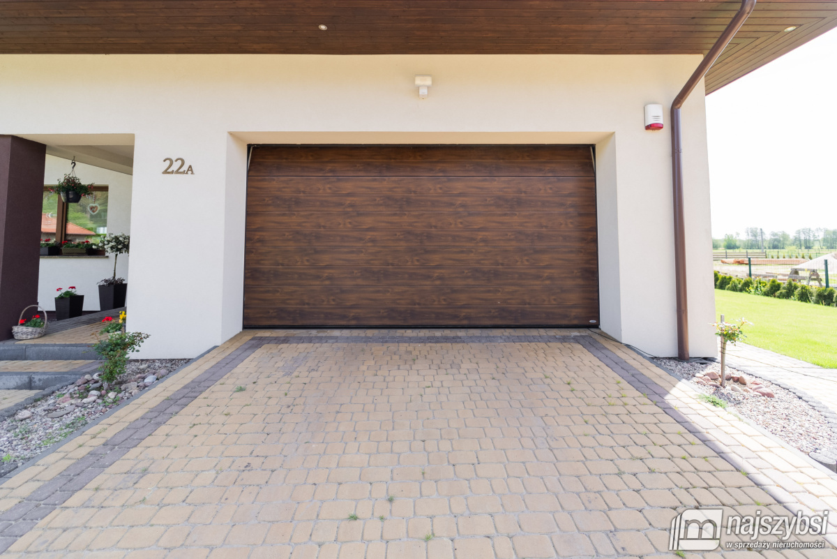 Przybiernów- dom z dużą działką (40)