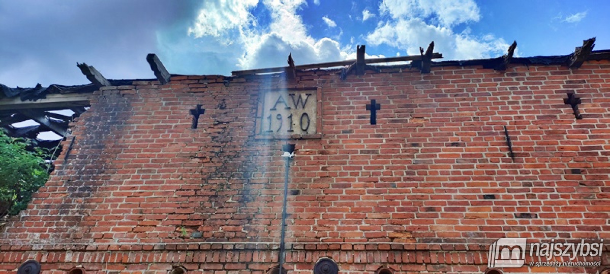 Węgorzyno okolica- poniemiecki dom na wsi (14)