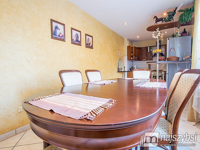 GOLENIÓW - dom z dwoma garażami na cichym osiedlu (14)