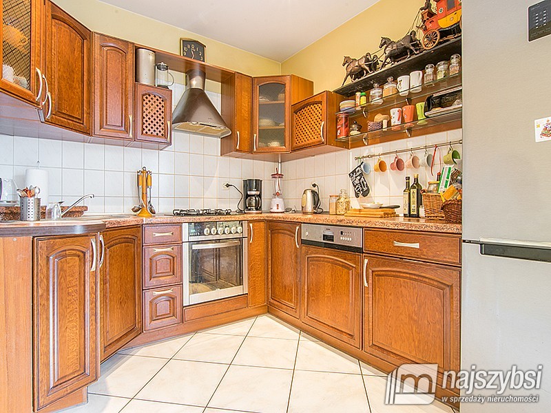 GOLENIÓW - dom z dwoma garażami na cichym osiedlu (15)