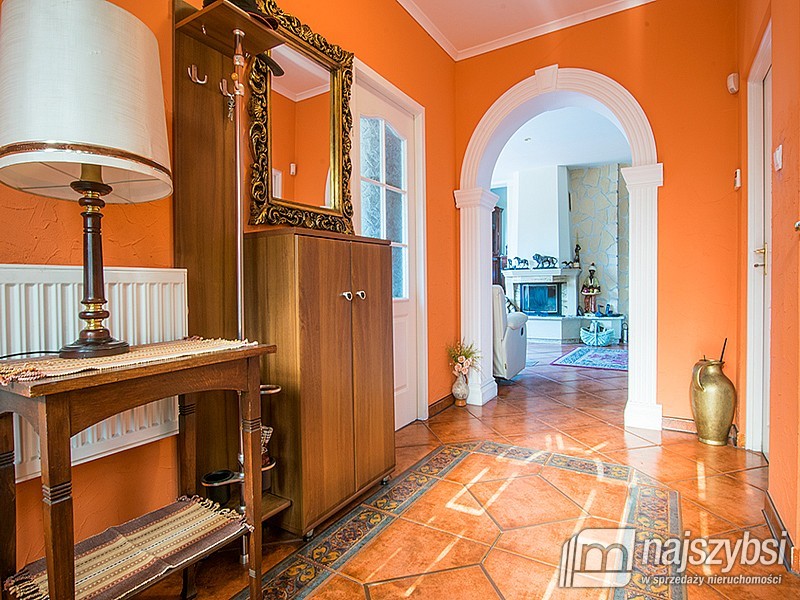 GOLENIÓW - dom z dwoma garażami na cichym osiedlu (20)