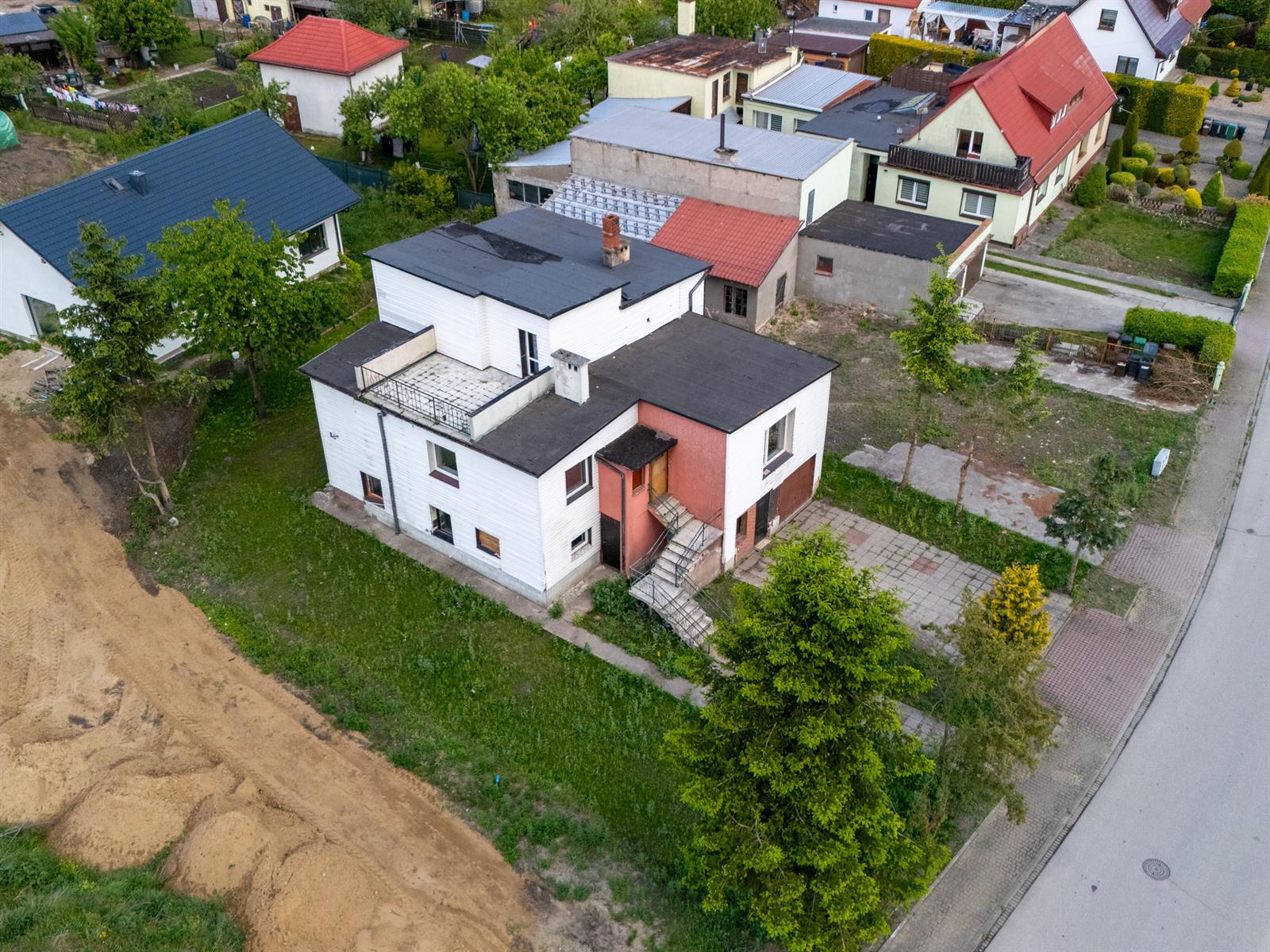 Dom 195 m2, działka 1025 m2 Top lokalizacja (1)