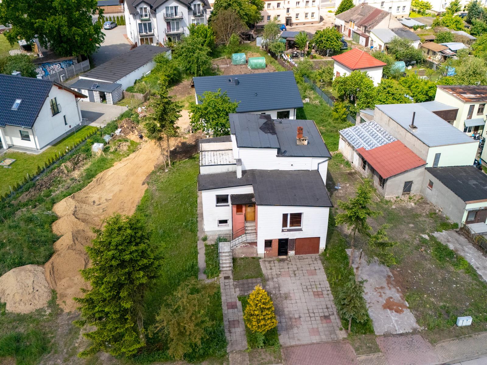 Dom 195 m2, działka 1025 m2 Top lokalizacja (3)