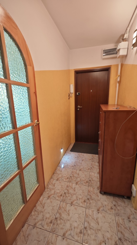 3-4 pok, 53,40m2, 3piętro, niski blok ul.Kadłubka (19)