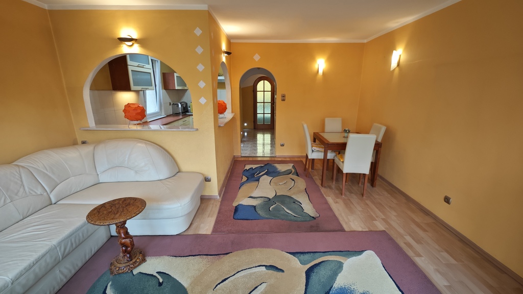 3-4 pok, 53,40m2, 3piętro, niski blok ul.Kadłubka (4)