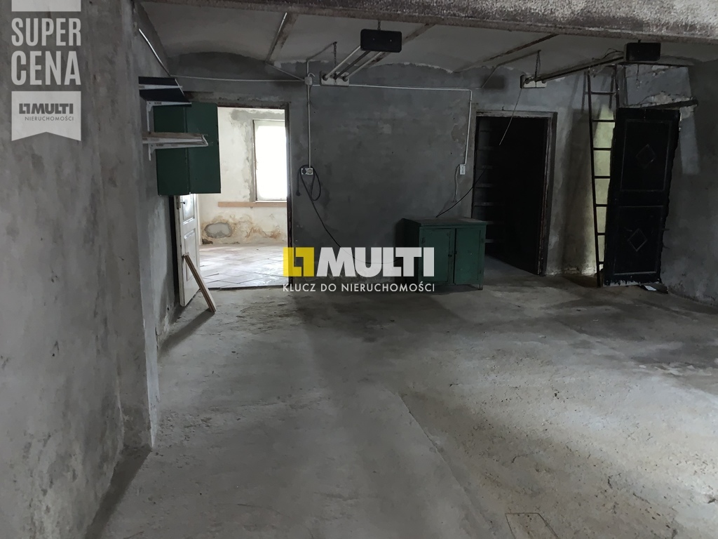 Wielofunkcyjna nieruchomość na sprzedaż (12)