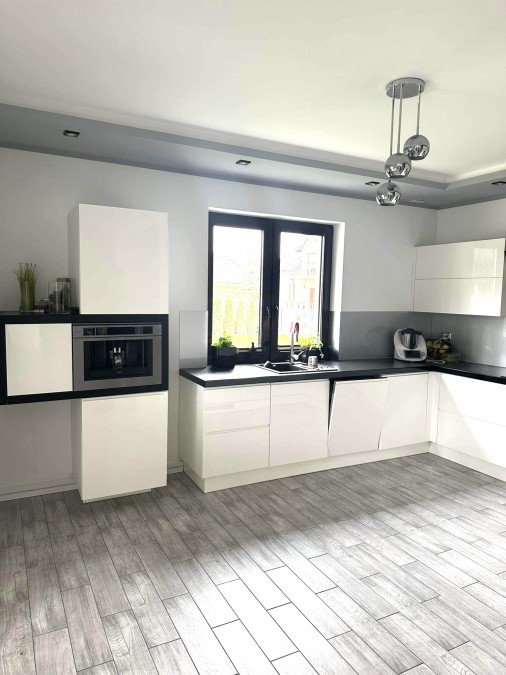 Wolnostojący, 280 m2, Stargard  (17)