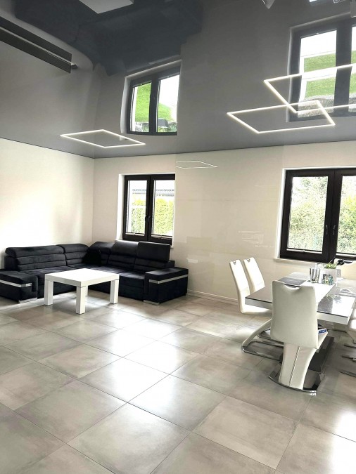 Wolnostojący, 280 m2, Stargard  (18)