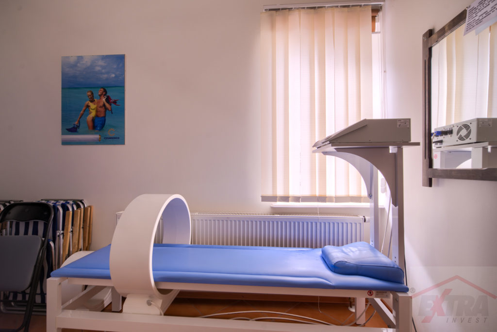 Kompleks wypoczynkowo-usługowy przy głównej drodze (20)