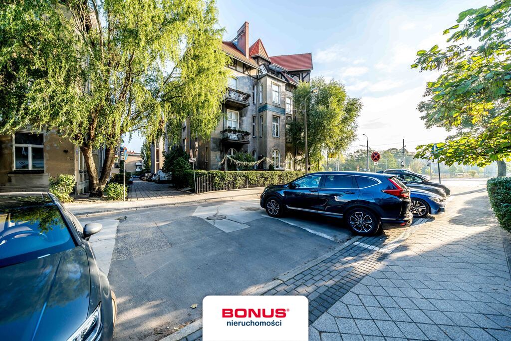 Przy Moście Teatralnym - 7500 zł/ m2 (19)