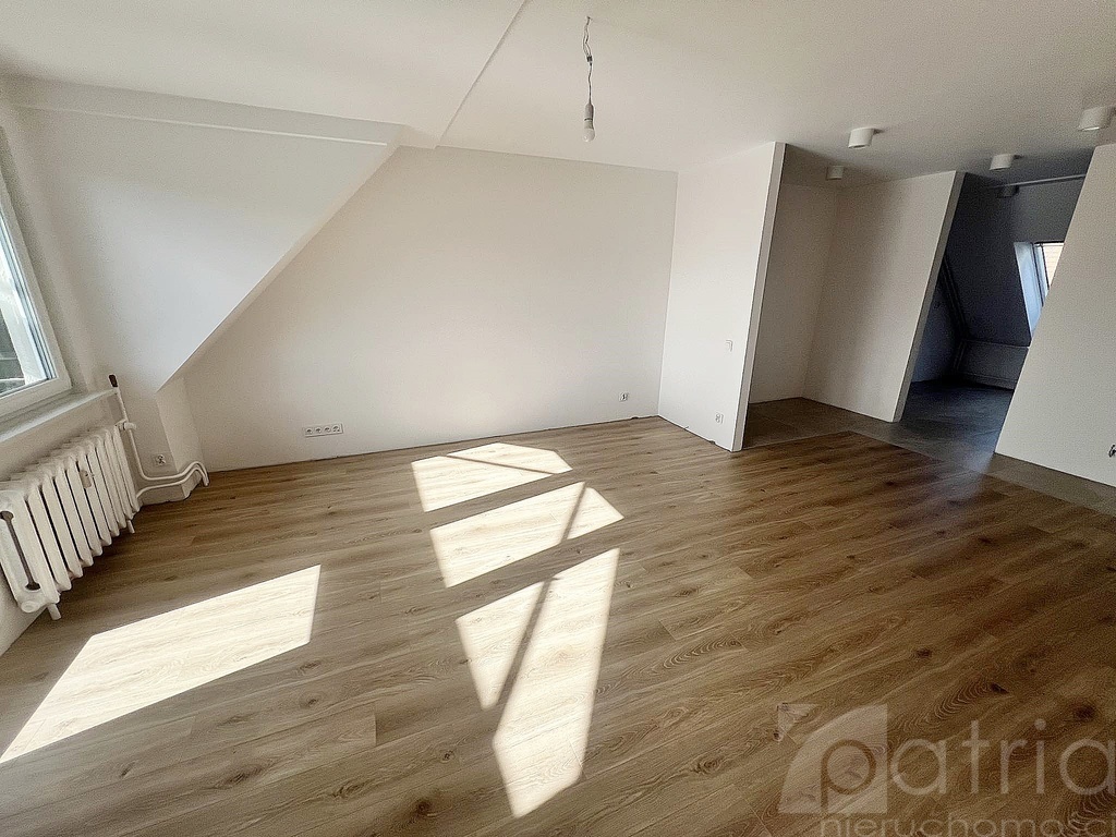 Pogodno! 3 pokoje, duży balkon (2)