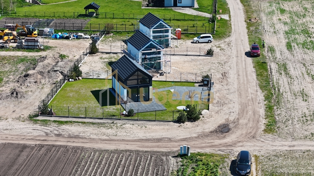 Dom stan dewelop. z widokiem na jezioro (11)