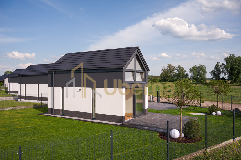 Dom stan dewelop. z widokiem na jezioro (2)