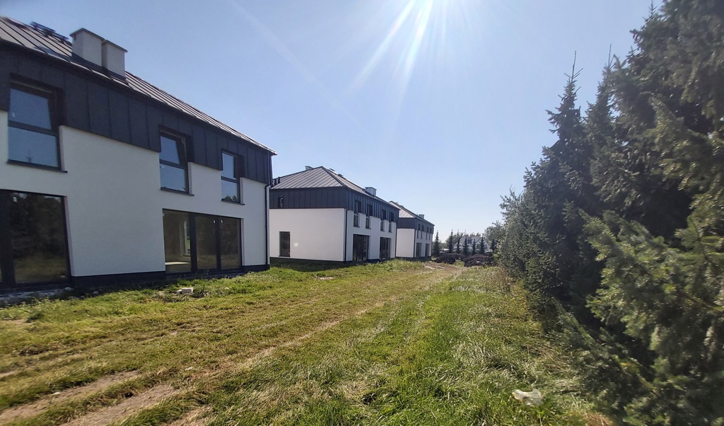 Malowniczo usytuowane bliźniaki na Mierzynie (5)