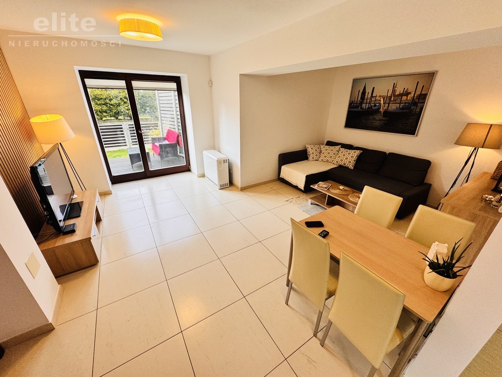 Sarbinowo, parter, dwa tarasy, ogródek (3)