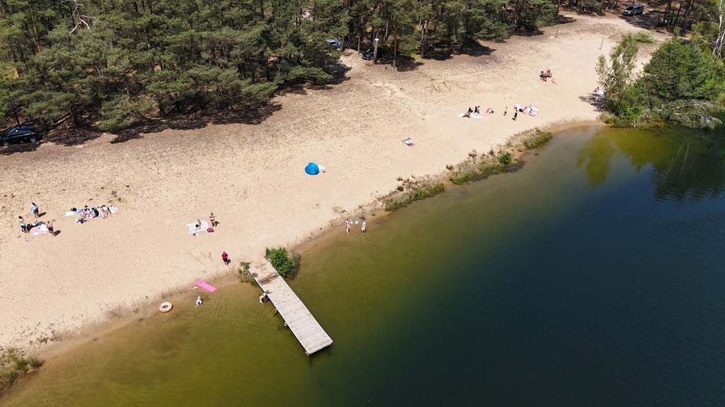 Działka z prywatnym jeziorem i 19 ha Natury (4)
