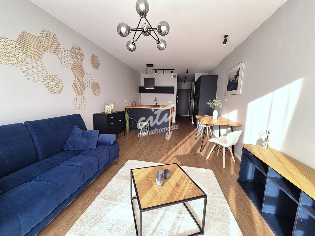 Nowa kawalerka z m. postojowym i małym ogródkiem (2)