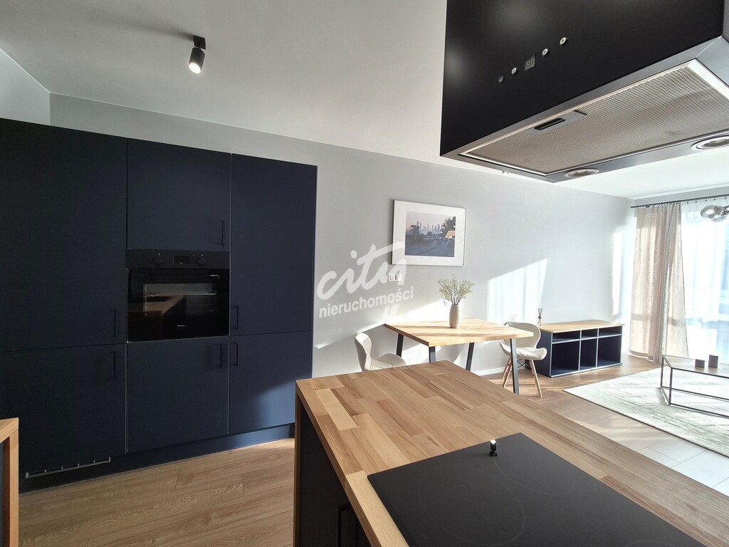 Nowa kawalerka z m. postojowym i małym ogródkiem (3)