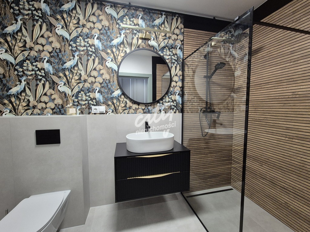 Nowa kawalerka z m. postojowym i małym ogródkiem (8)